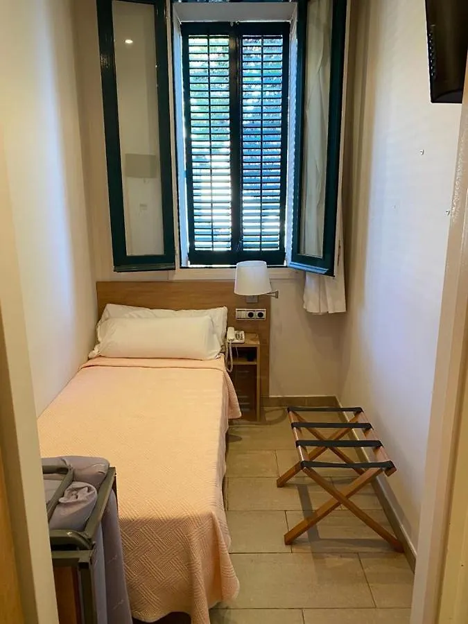 **  Hotel Kalima 칼데스 데스트락 스페인